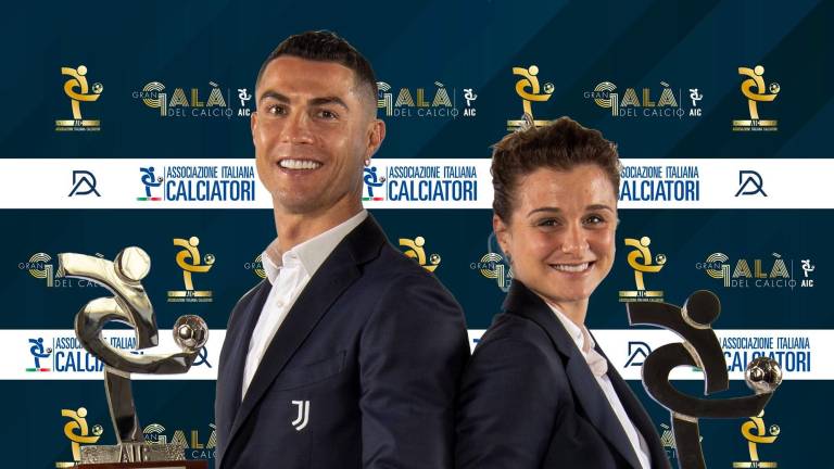 Cristiano Ronaldo y Cristiana Girelli, ambos de la Juventus, fueron el mejor jugador y la mejor jugadora del futbol italiano, respectivamente.