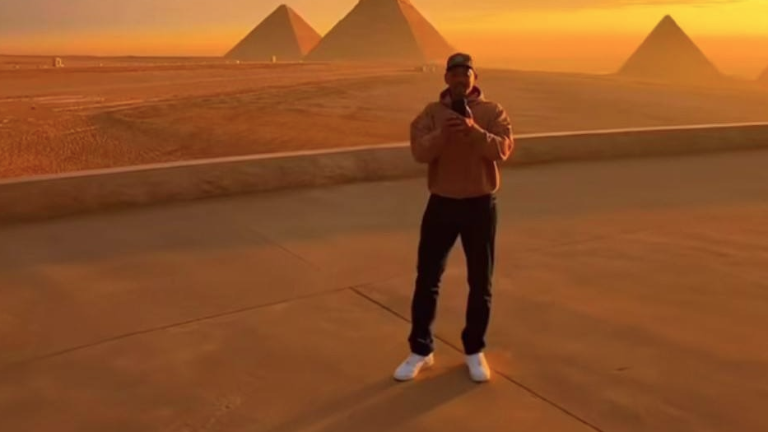 Will Smith de visita en Egipto.