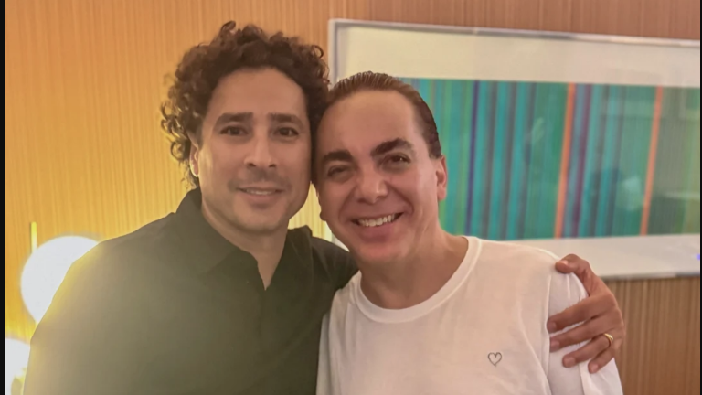 Memo Ochoa y Cristian Castro.