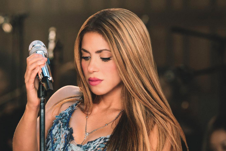Nombra Billboard a Shakira como la artista latina más taquillera