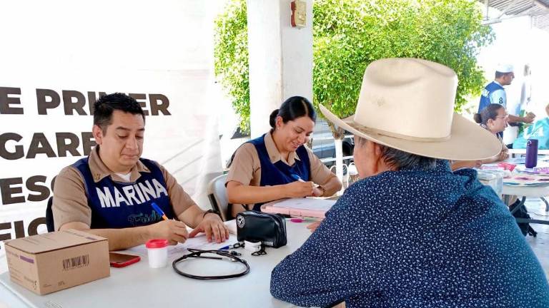Con 198 atenciones y la entrega de 100 despensas, las jornadas realizadas en El Roble y Siqueros.