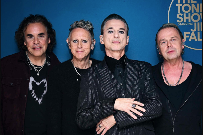 Llevará Depeche Mode al cine su docu-concierto inspirado en México