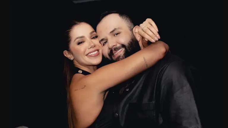 Meylin Zúñiga y Carín León.