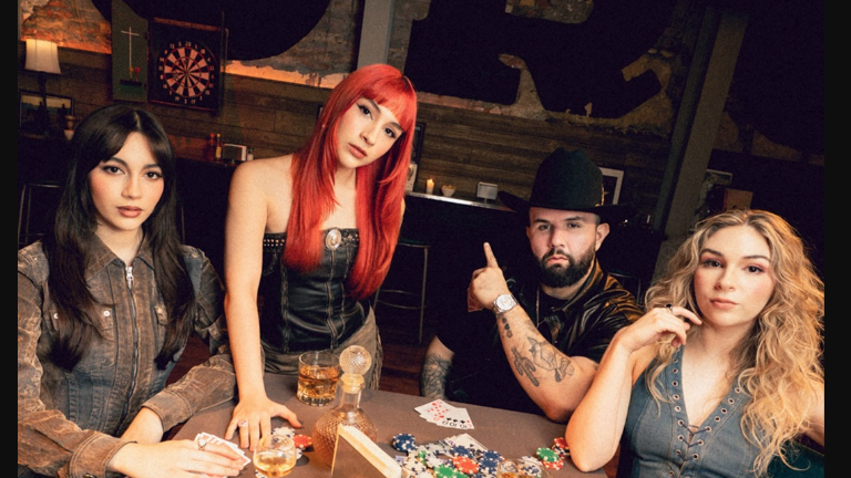 The Warning y Carín León .