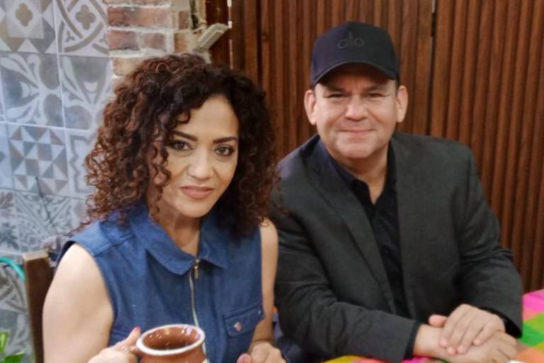 Dialoga Élmer Mendoza con la Corresponsalía Culiacán del Seminario de Cultura Mexicana