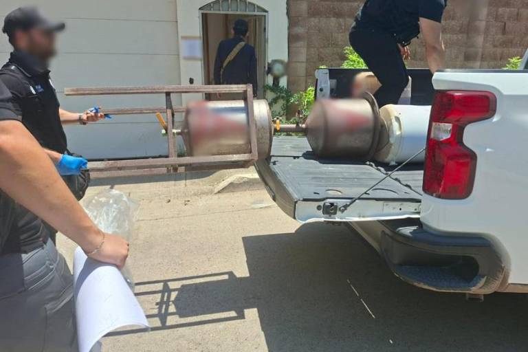 Cateo en Culiacán deja aseguramiento de droga y equipo para procesar metanfetamina