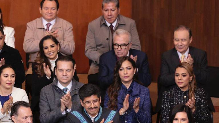 El Gobernador de Sinaloa Rubén Rocha Moya en la conemoración de la Constitución Mexicana en Querétaro.