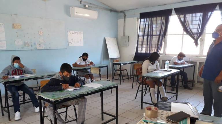 En Rosario y Escuinapa operan presencialmente alrededor de 17 escuelas, afirma Servicios Regionales