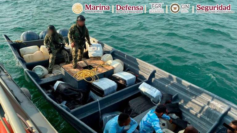 Embarcación interceptada en Chiapas con casi una tonelada de cocaína.