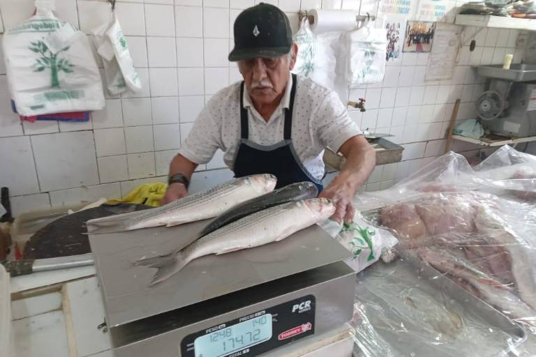 Pese a la Cuaresma, en Rosario la venta de pescado ha bajado en un 30%