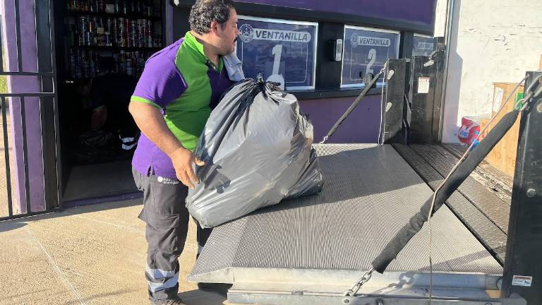 Los víveres recolectados por Mazatlán FC ya fueron transportados hacia Guerrero.