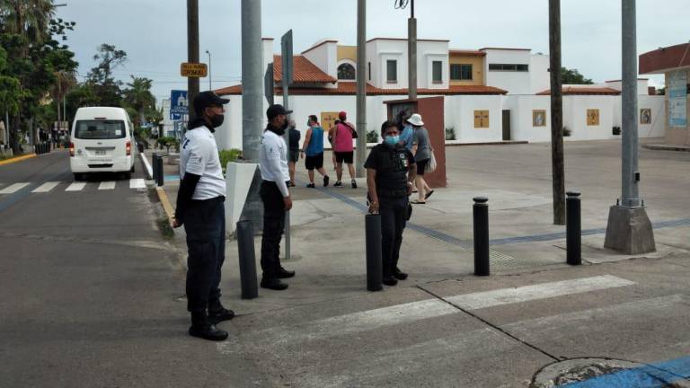 Incrementan operativos de seguridad en el Centro de Mazatlán por visita de crucero