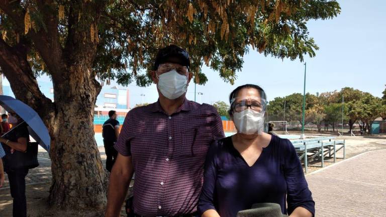 Fanny y su esposo Juan Tirado.