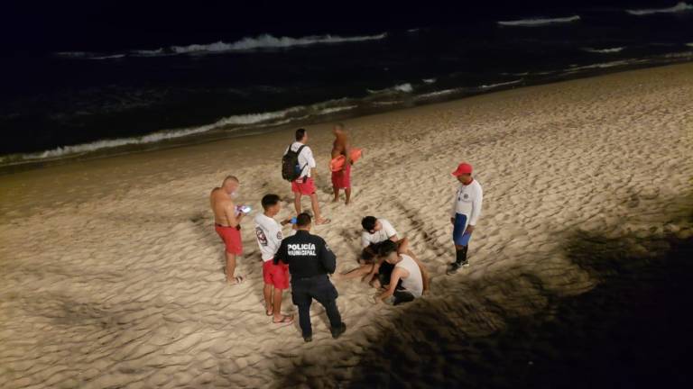 Realizan salvavidas 9 rescates en la zona de playas durante la semana