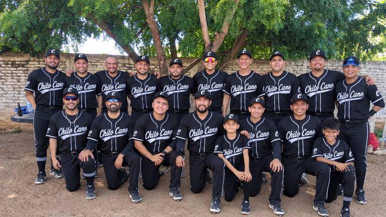 Los Alijadores de Chito Cano se anotan el primero de playoffs de la Liga Dominical.