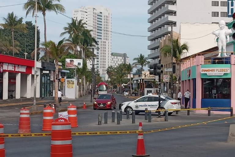 Inicia Par Vial en avenida Playa Gaviotas para agilizar circulación en la Zona Dorada de Mazatlán