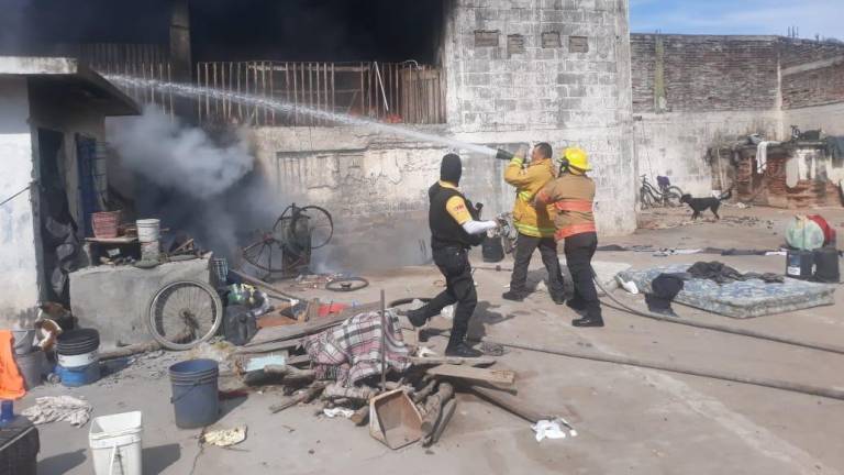 Se registra incendio en el centro de la sindicatura de Agua Verde, en Rosario