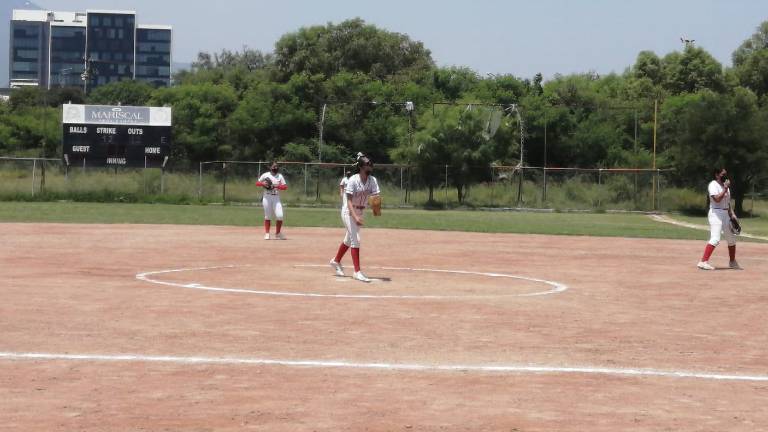 Buen nivel ha mostrado el combinad sinaloense en el Campeonato Nacional de softbol femenil.