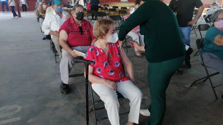 Al momento Sinaloa ha vacunado a 202 mil 922 adultos mayores