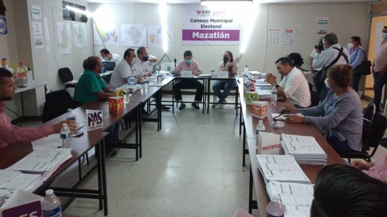 Solo faltan distritos 6 y 24, y Ahome de entregar constancia de mayoría, después de proceso electoral