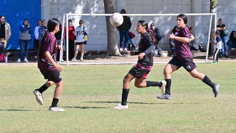 Mazatlán tuvo un inicio agridulce en el Estatal de futbol.