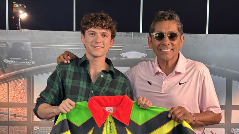 Jorge Campos y Tom Holland.