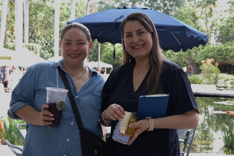 Disfrutan del bazar y la belleza del Jardín Botánico de Culiacán