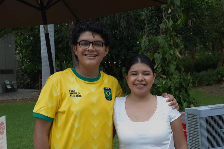 Disfrutan del bazar y la belleza del Jardín Botánico de Culiacán