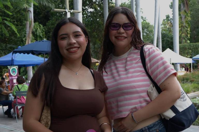 Disfrutan del bazar y la belleza del Jardín Botánico de Culiacán