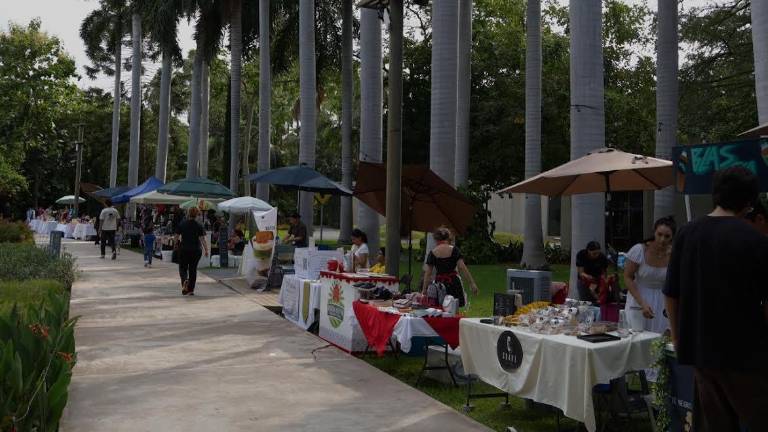 40 emprendedores participan en el bazar.