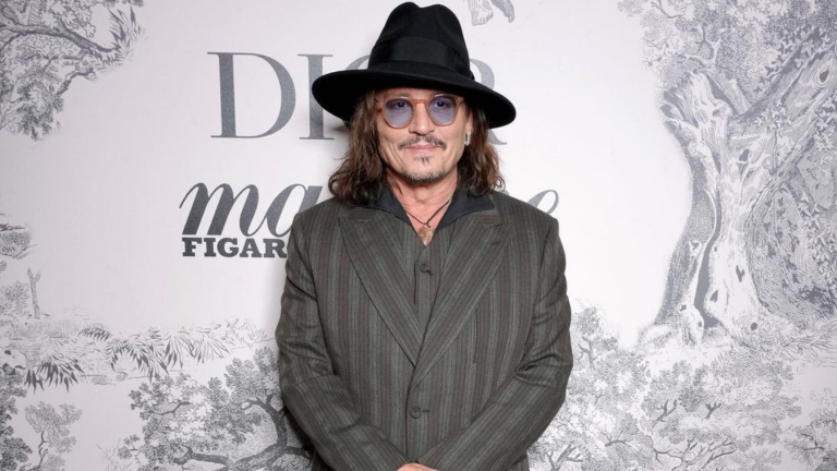 Sufre Johnny Depp accidente y cancela conciertos con su banda Hollywood Vampires
