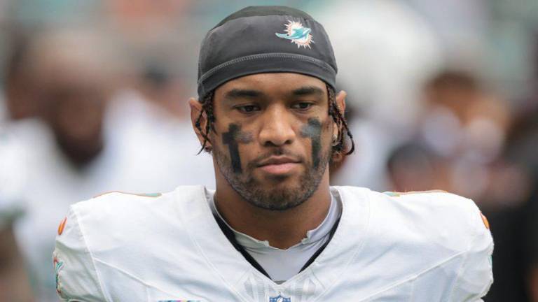 Tua Tagovailoa no será más el mariscal de campo de los Miami Dolphins a partir de la próxima temporada.