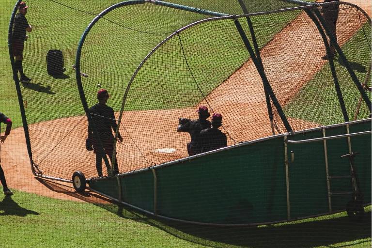 Tomateros de Culiacán abre el rol regular en casa de Algodoneros de Guasave