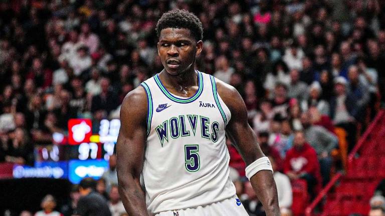 Anthony Edwards recibió su tercera sanción por parte de la NBA en casi un mes.