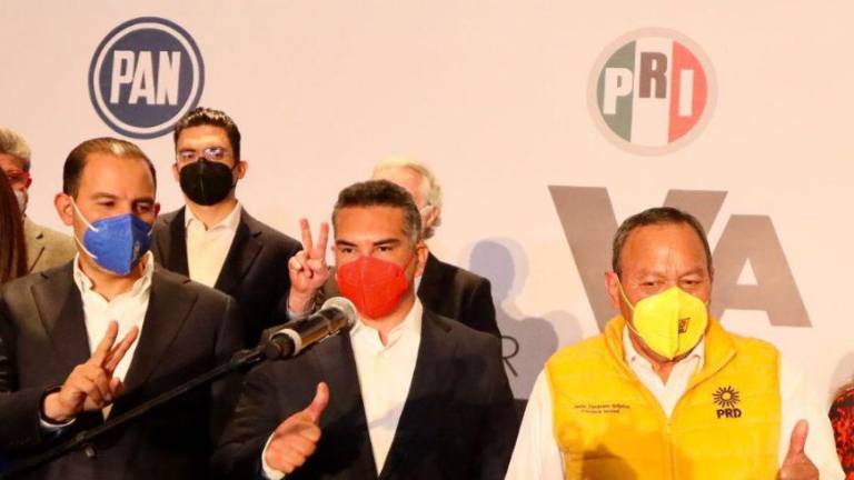 Marko Cortés, Alejandro Moreno y Jesús Zambrano.