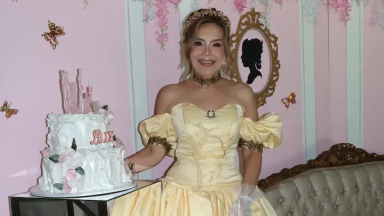 Lilly Bojórquez de Ríos celebra su cumpleaños.