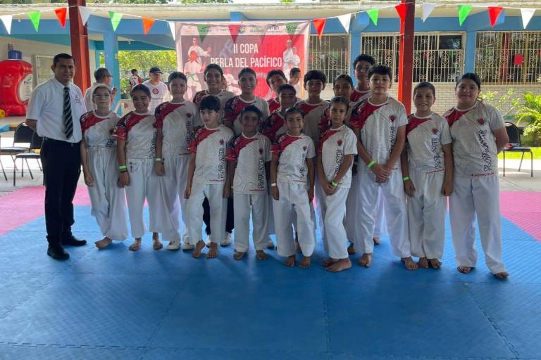 Dojo Kazoku Kai Real Pacífico destaca en la Segunda Copa Perla del Pacífico de Karate Do