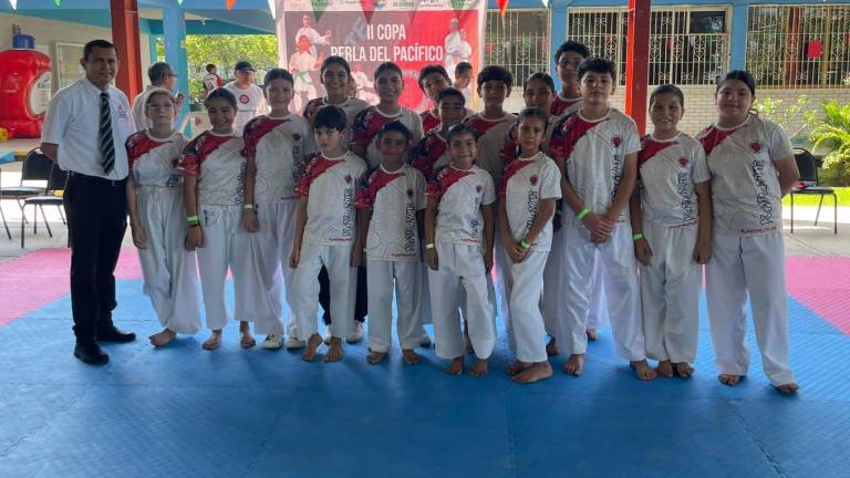 El Dojo Kazoku Kai Real Pacífico brilló con luz propia en la Segunda Copa Perla del Pacífico de Karate Do.
