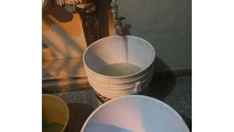 Colonias del norte de Mazatlán reportan que aún no les llega agua