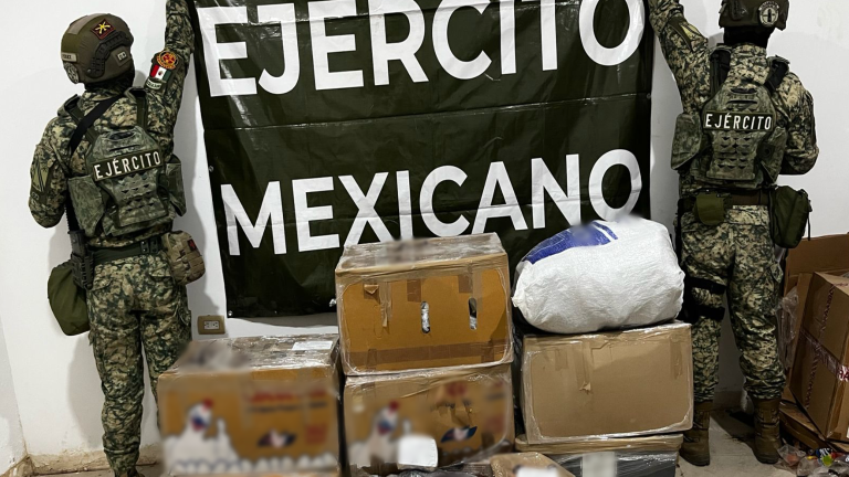 Las sustancias ilícitas aseguradas por el Ejército Mexicano permanecían ocultas en cajas de cartón