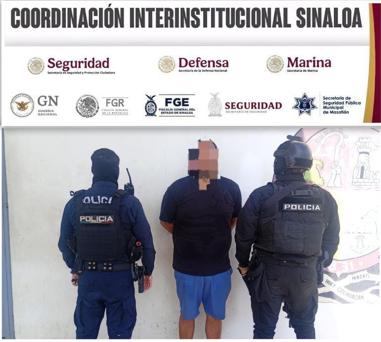 $!Detienen a hombre en Mazatlán por circular en moto con reporte de robo