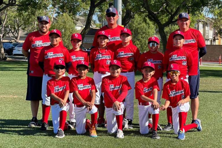 Team International conquista el título en el Memorial Day Tournament en Irvine