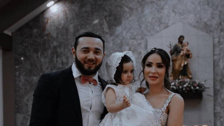 Beto Sierra se casa con su pareja Marcela y realiza el bautizo de su hija Milán.