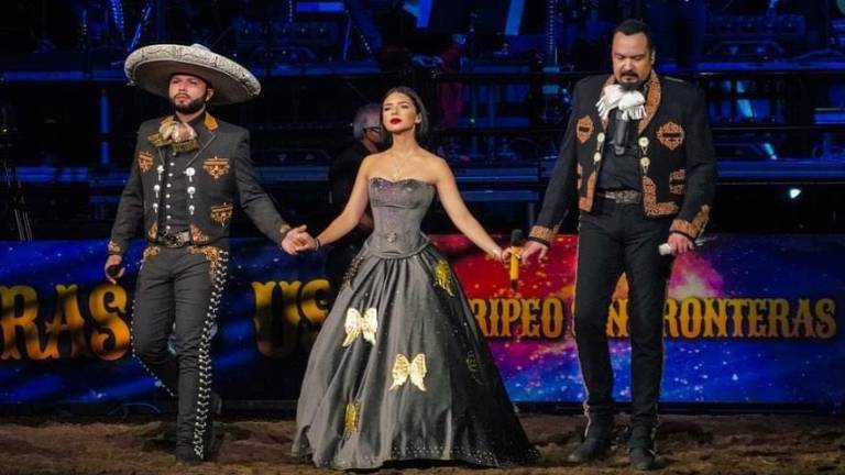 Leonardo, Ángela y Pepe Aguilar