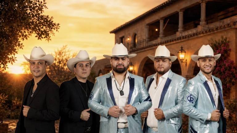 Los 2 de la S unen su talento con Banda Corona del Rey para darle nueva vida a La Mirada Nunca Miente, uno de los temas más representativos de su carrera.