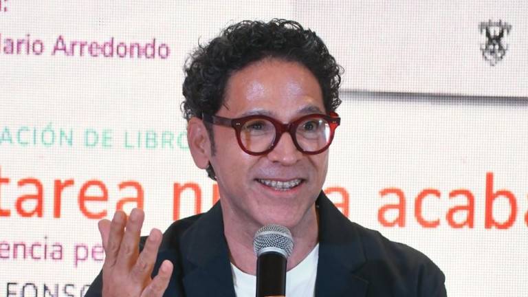 Juan Alfonso Mejía durante la presentación de su libro “La tarea nunca acaba” en la FeliUAS.