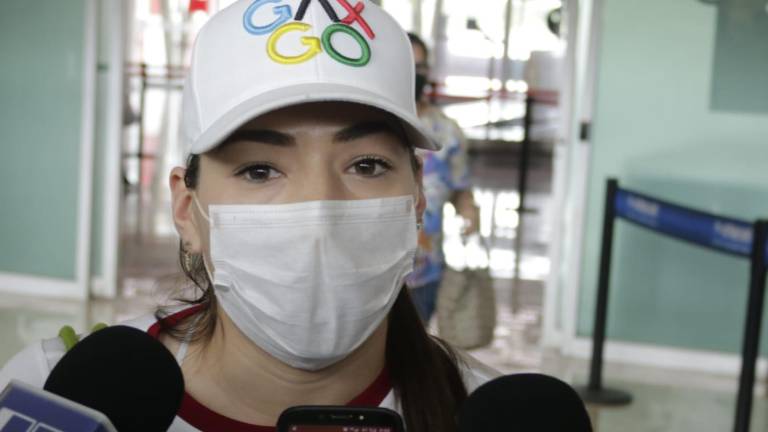 Luz Daniela Gaxiola arriba a Culiacán, contenta por su experiencia en los Juegos Olímpicos Tokio 2020.