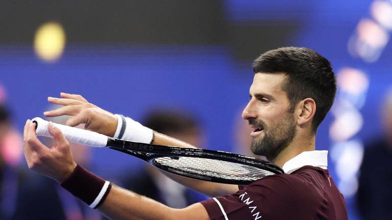 Novak Djokovic sigue su camino hacia la final en Pekín.