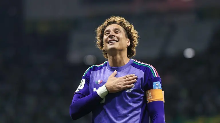 Guillermo Ochoa ha decidido retirarse del futbol profesional tras disputar su sexta Copa del Mundo.