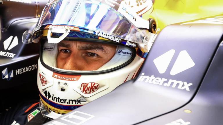 Checo Pérez, en puestos 12 y 10 en las primeras prácticas en GP Bahréin